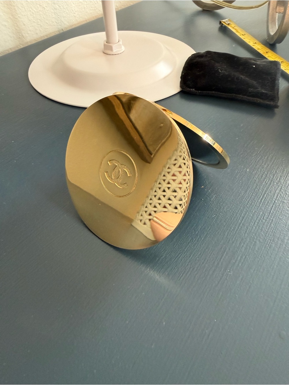 CHANEL Gold Round Compact Mirror - Picture 5 of 5